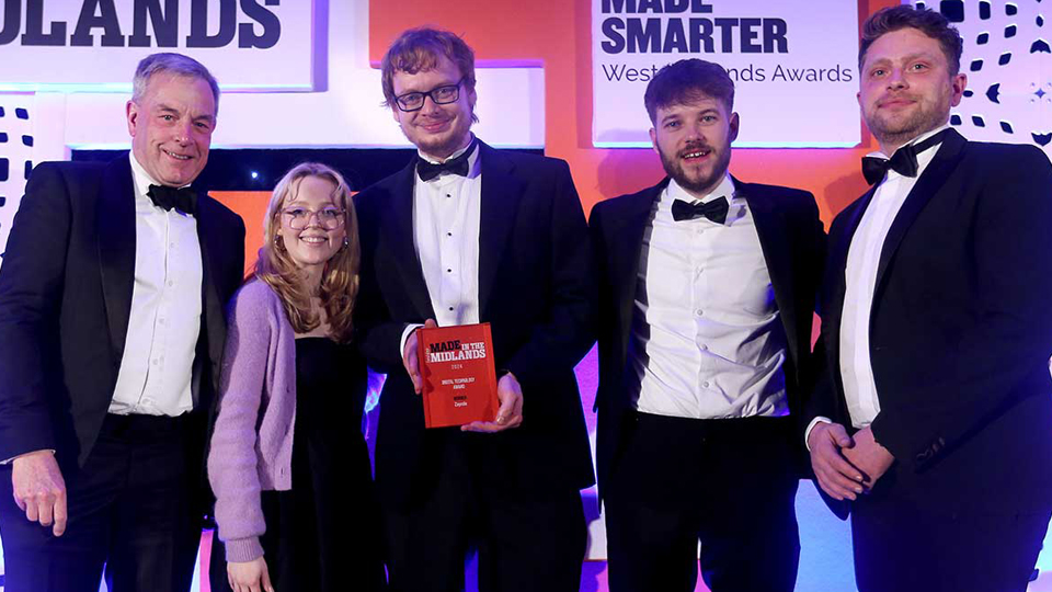 🎉Congratulations to University spinout Zayndu – winners of the Made in Midlands Digital Technology Award 2024. 🌱Well-deserved recognition of their pioneering Plasma Agriculture technology that enhances resilience in food crops. More about the Award bit.ly/3wsDglt