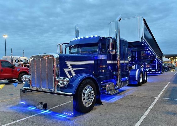 It doesn't get much better than this! Nicely done, driver! #Trucking #TruckingDepot #Truckers