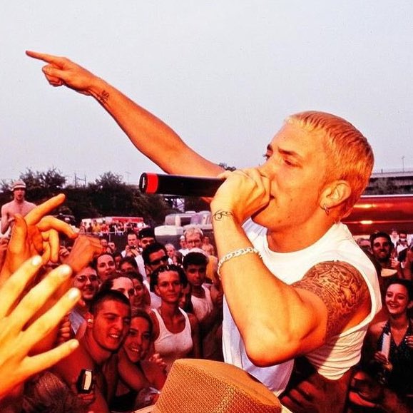 📸 New (unseen) photo: #Eminem, Warped Tour, NY, 1999