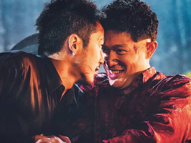 bluetree_1226's tweet image. #孤狼の血LEVEL2 鑑賞！大上の後を背負って3年間治安を守ってきた日岡が自分の無力さを知る！面白い！そして鈴木亮平ヤバすぎマジでいかつい！どうしたらあんな演技が出来るんや！素晴らしい！前作含め昭和から平成の時代背景も学べてそういった意味だといつか時代劇として観れるジャンルだなと思った