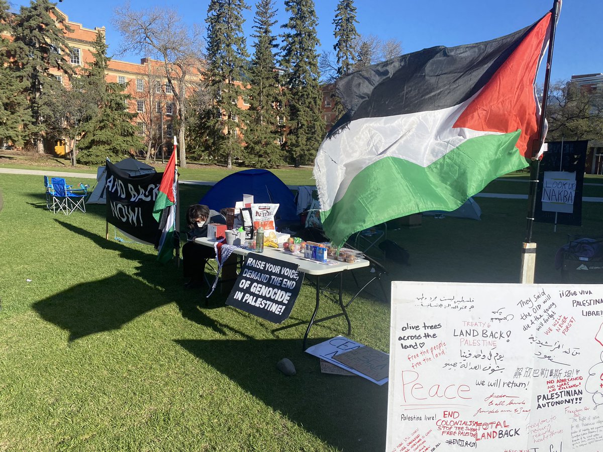 University of Alberta has re-entered the chat. University of Calgary just dropped too! 🇵🇸✊🏿✊🏾✊🏽✊🏼🇵🇸 Edmonton: Come support these righteous students. While our eyes stay on Rafah, demand that #UAlberta disclose, divest, and defend Gaza #StudentIntifada #BDS #FreePalestine