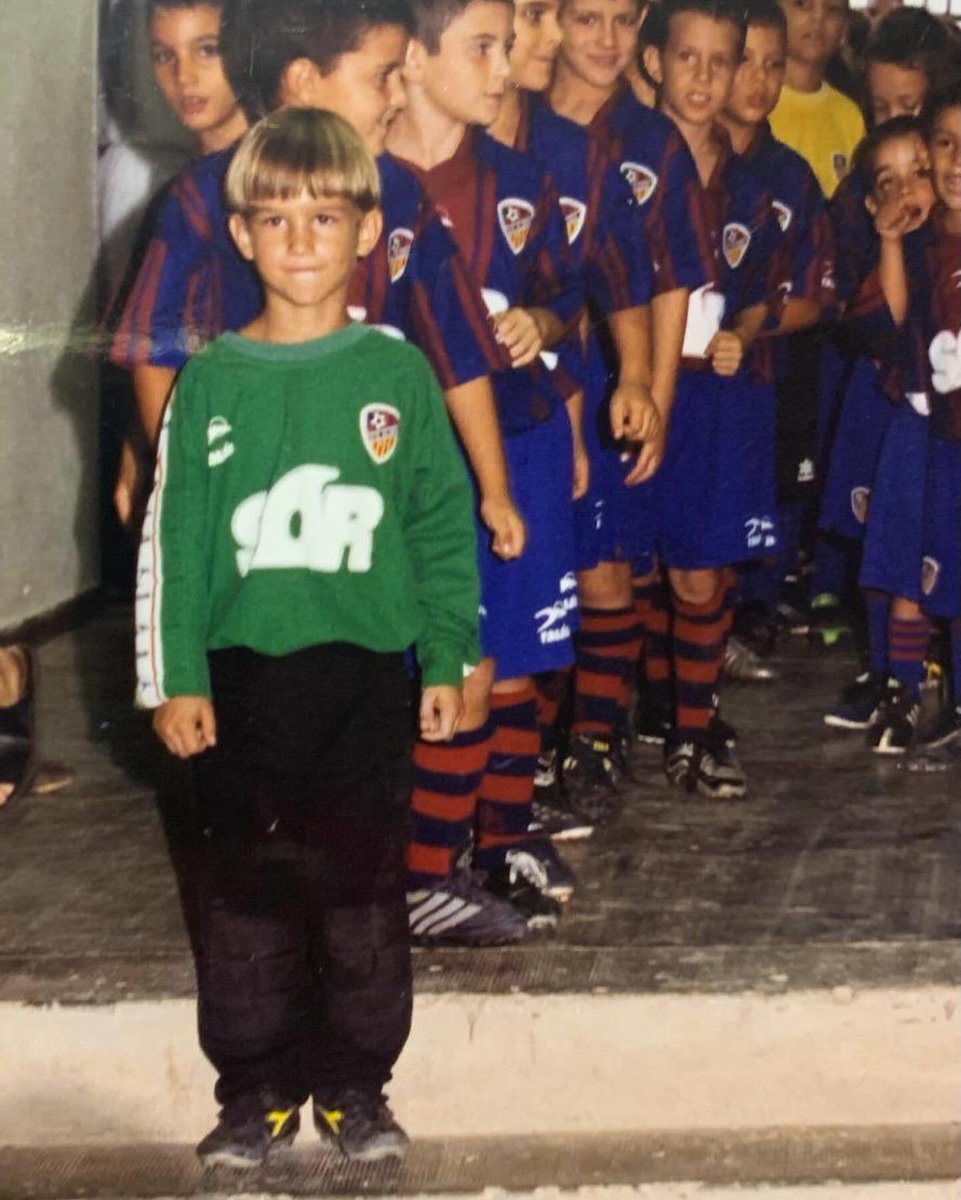 UD Alzira | De Venecia al Suñer Acaba la temporada en 2a RFEF amb l’objectiu complit. Objectiu complit amb gent de la casa, d’Alzira i de la UD.💙❤️ #UDAlzira #ADNVenecia #UnoDeLosNuestros