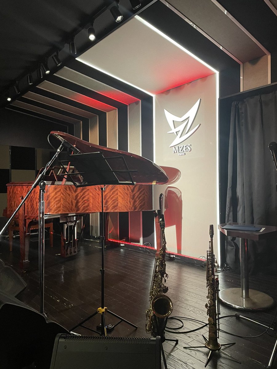 8x2hosUD7DbCpER's tweet image. Juny-a&amp;amp;園田涼Duo🎷🎹
@赤坂MZES
ほぼゼロ距離で生音たっぷり浴びてきた〜✨🚿最幸〜💕
とっても楽しくて贅沢な時間でした!!
ジュニソノは心に沁みますなぁ☺️
配信アーカイブもあるから楽しいがまだまだ続くなぁ🫶
#Juny_a
#園田涼
#DailyNotes vol.1
#ど平日のDailyNotesサイコー!!!!!!