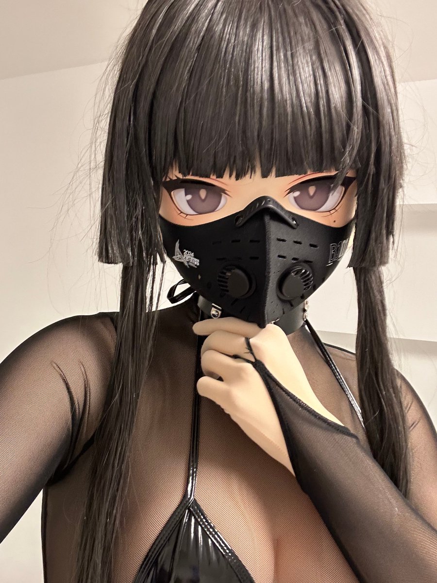 black_xzy's tweet photo. 口罩意外的超级搭ww
（感谢@Wynnli8好哥哥的透明雨衣🥰）
#kigurumi #明日方舟 #Arknights #阿尔图罗 https://t.co/RCyoPXCfn0