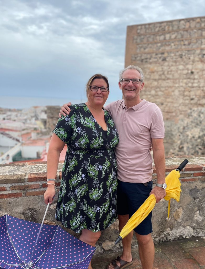 Here’s Hannah and Gareth’s search: 

🗺️ Search Location: Salobrena 
💰Budget: £140k
📝Brief: 2-3 bed / Traditional / Sea views / Man Cave 
🔗 channel4.com/programmes/a-p…

Follow for more #aplaceinthesun behind the scenes and updates! 

8/8
