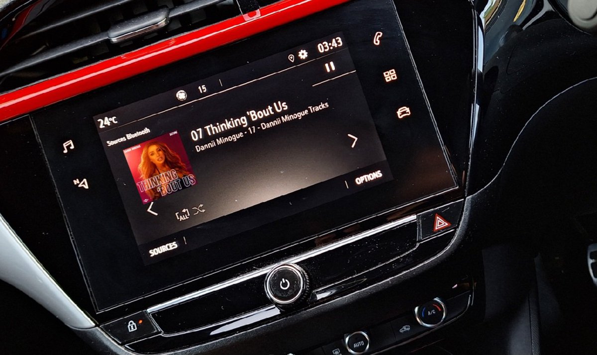 24 degrees in the sunny UK and catching summer vibes with <a href="/DanniiMinogue/">Dannii Minogue</a> &amp; @Autonemusic new track "Thinking 'Bout Us"
#danniiminogue #summerbanger