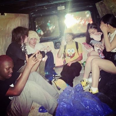 losputos tweet media