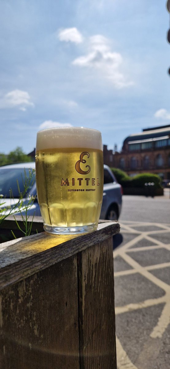 ☀️ + 🍺 = 👍 

<a href="/ElvingtonBeer/">Elvington Brewery</a> <a href="/PivovarUK/">Pivovar</a>