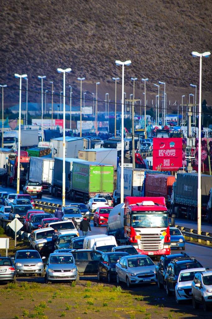 CamionerosChub's tweet image. #Parazo #9M 

#Camioneros en #Chubut encabeza la medida concertada por la CGT  Nacional.

#Camioneros
#TaboadaConducción
#MoyanoesDignidad
#LaPatriaNoSeVende