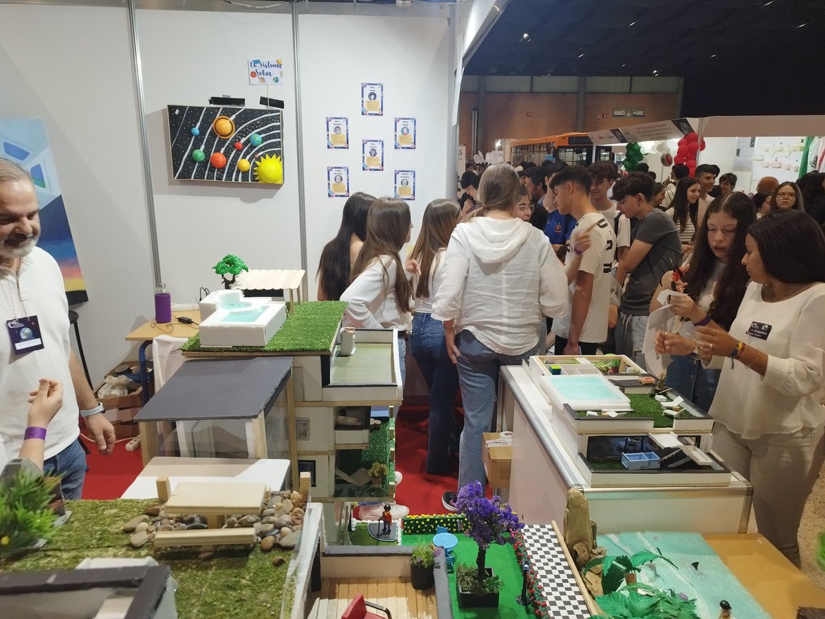 Otro año más estamos en #22FeriaCiencia
Os esperamos en @FeriaCiencia en el puesto n°83 para que disfrutéis con los trabajos de nuestros alumnos y alumnas de 3° y 2° ESO @EducaAnd