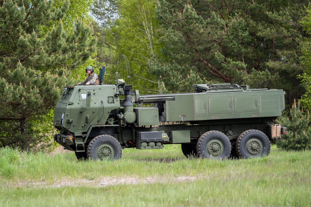 🇱🇹@LTU_Army, alongside US Marines, made history today as they conducted the first live-fire shooting with HIMARS in Lithuania. This exercise, part of #SwiftResponse24 within #SteadfastDefender24, provided crucial training for our troops, as we await the arrival of our own HIMARS.