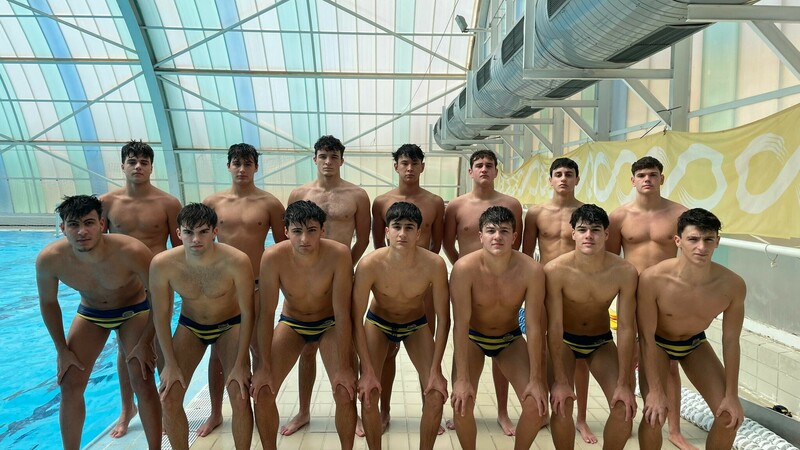 Asociación Clubes Deportivos de Élite Sevilla (@acelitesevilla) on Twitter photo 🤽♂️Turno del conjunto juvenil masculino del <a href="/cw_sevilla/">Club Waterpolo Sevilla</a>
🏆Buscará este sábado alcanzar el segundo entorchado autonómico de la temporada.
✔️El equipo B iniciará su andadura en la fase de ascenso a Segunda División Nacional.
📲ow.ly/b7qg50RAmEw 🤽♂️Turno del conjunto juvenil masculino del <a href="/cw_sevilla/">Club Waterpolo Sevilla</a>
🏆Buscará este sábado alcanzar el segundo entorchado autonómico de la temporada.
✔️El equipo B iniciará su andadura en la fase de ascenso a Segunda División Nacional.
📲ow.ly/b7qg50RAmEw