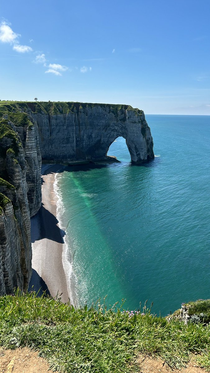 mirakhll's tweet photo. coup de cœur pour Étretat https://t.co/bDkTEJnFZt