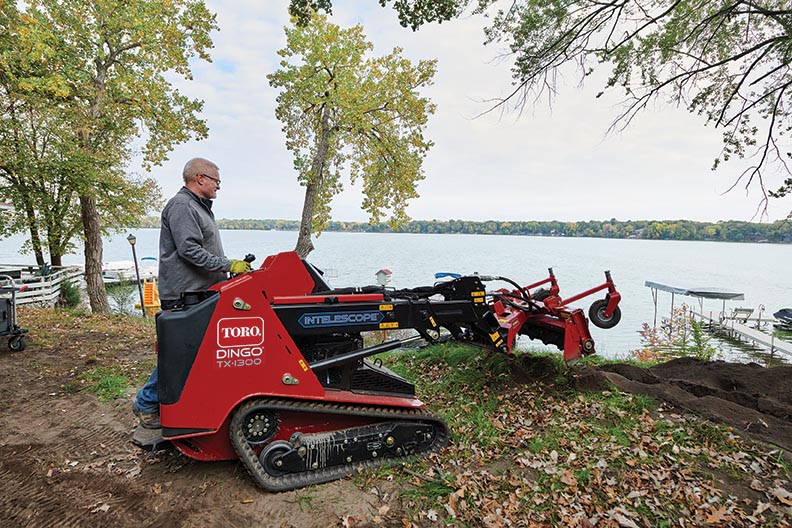 Need to move big loads in tight spots? No problem with the Toro Dingo TX 1300. #miniskidloader #ConstructionEquipment