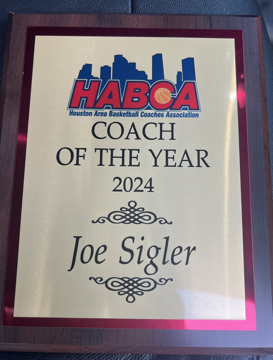 A special shoutout to Coach Joe Signer and Jared Harris for their recognition by the Houston Area Basketball Association! - Jared Harris: MVP of the Greater Houston Area - Joe Sigler: Coach Of The Year, Greater Houston Area Congratulations to both on this well-deserved honor!