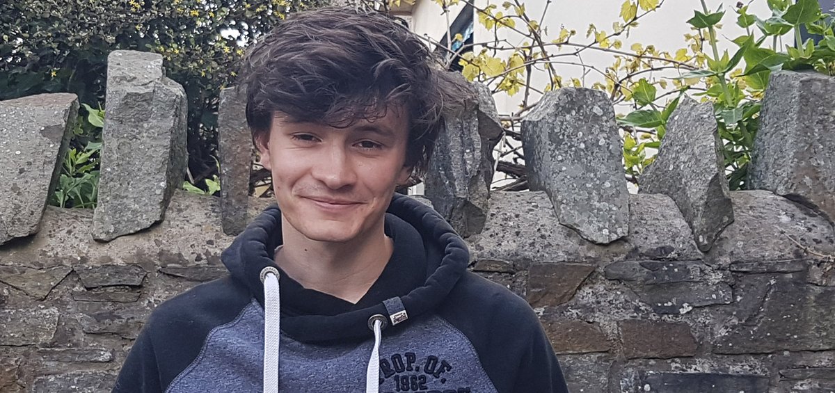 This #DeafAwarenessWeek we're sharing Will's journey! 😊 Despite challenges, he didn't let his hearing impairment alter his dreams. with the support of Careers Adviser, Dylan, he made a plan and is now studying medicine at St Andrews College, Scotland 🩺 careerswales.gov.wales/plan-your-care…