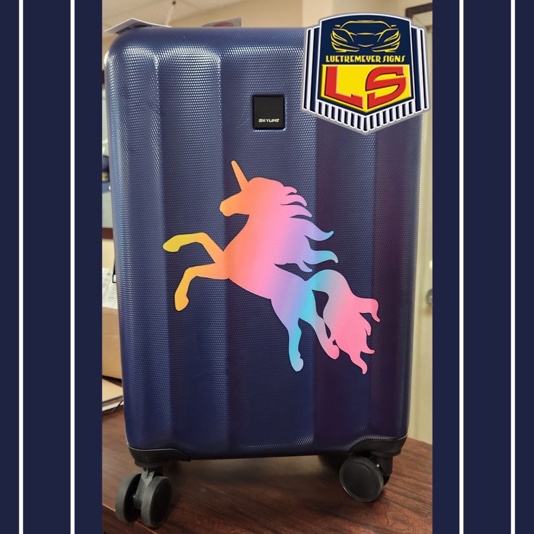 The next time you need to 'get away', travel in style with your own custom luggage!🧳🦄✨ What would your design have on it?
LuetkemeyerSigns.com

#CustomDecals #CustomLuggage #Travel #SignShop