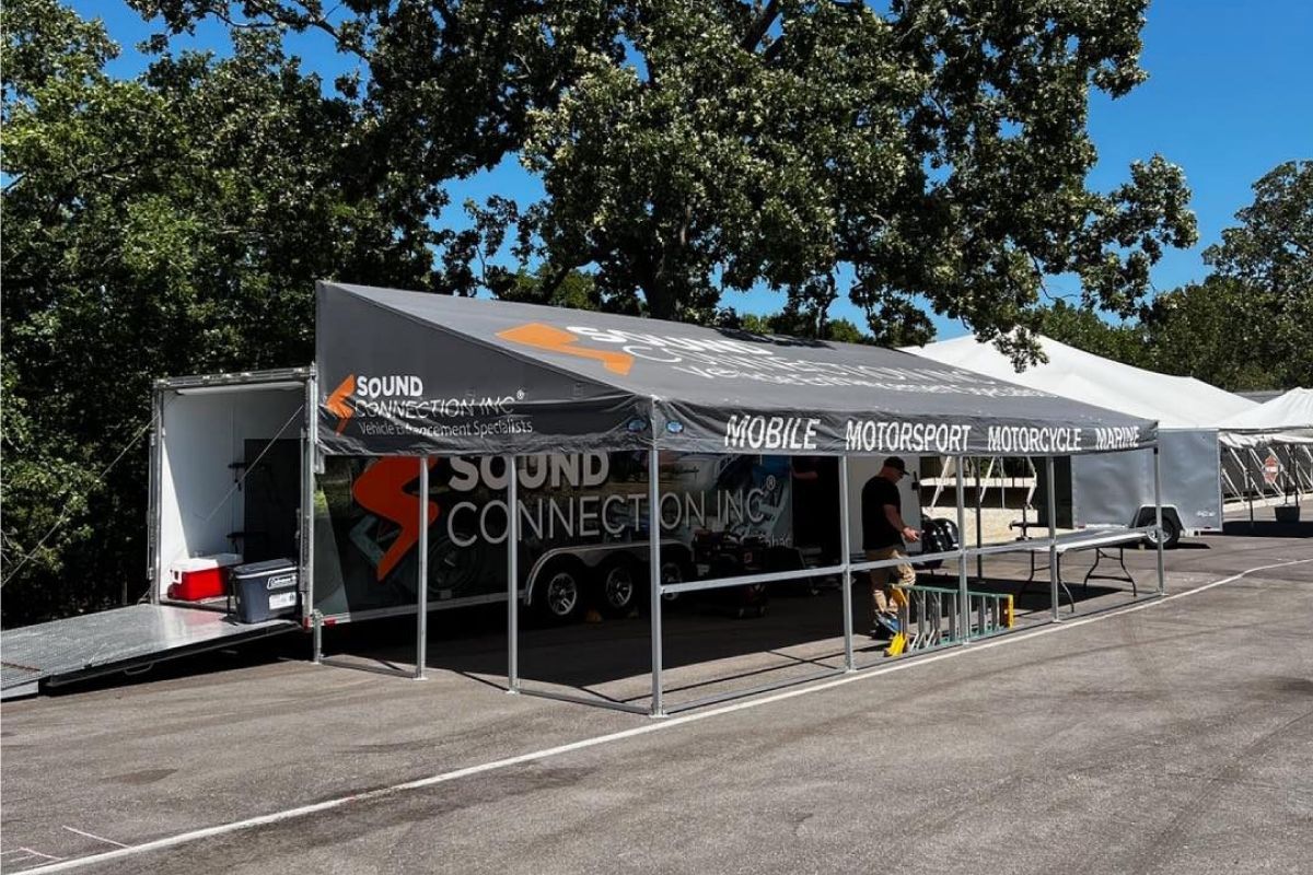 DMPAwnings's tweet image. If you do business outdoors it only makes sense that you have one of these awnings.

let's get started on your mobile outdoor store &amp;amp; workshop.

#Awnings #WeGotYouCovered #CustomAwnings #CustomPrinting

Phone: 320-237-0509
Email: dean@dmpawnings.com
Web: dmpawnings.com