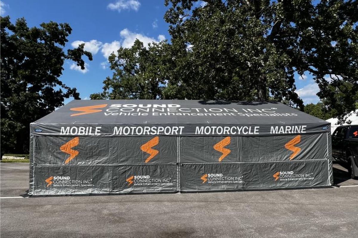 DMPAwnings's tweet image. If you do business outdoors it only makes sense that you have one of these awnings.

let's get started on your mobile outdoor store &amp;amp; workshop.

#Awnings #WeGotYouCovered #CustomAwnings #CustomPrinting

Phone: 320-237-0509
Email: dean@dmpawnings.com
Web: dmpawnings.com