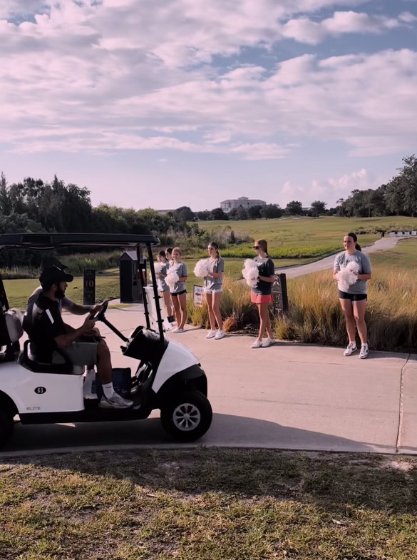 ⛳️ On Sunday, Coach Harnden and some Cheer team members volunteered at the golf tournament benefiting Genesis House. Together, they made a positive impact and supported those in need! #wearemcc #wearecommunity