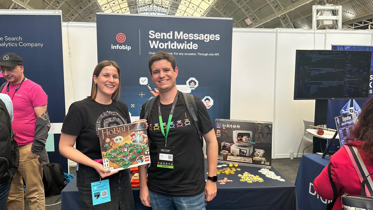 The @DevoxxUK Day #2 winner is @jrosaproenca 🥳 Enjoy your LEGO Hobbit board game 🎲 We're here for one more day - talking about communication APIs, giving out swag and another GRAND raffle prize! Come and have a chat! 🎯