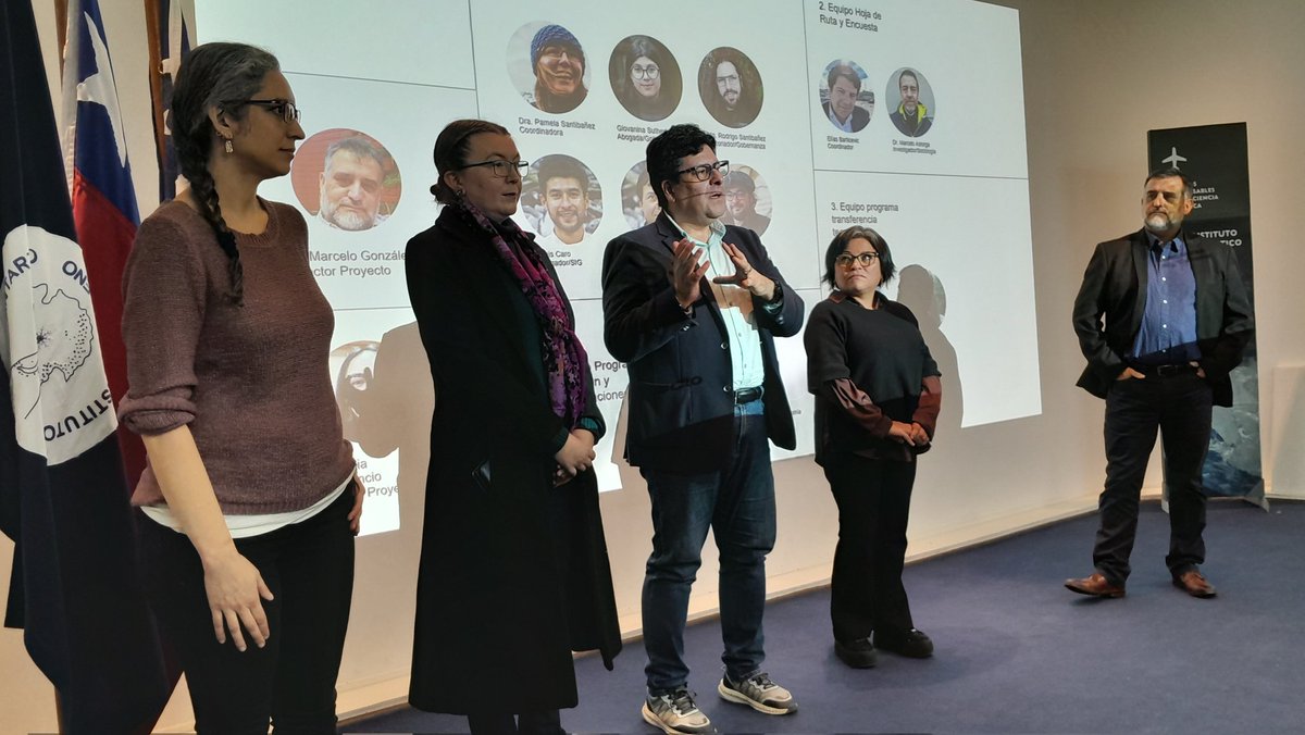 SeremiCienciaMa's tweet photo. 🚀 Nuestra seremi @vero_vm asistió a la presentación del proyecto Nodo Laboratorio Natural Antártico “Chile como polo de ciencia, tecnología y logística antártica”, iniciativa financiada por la ANID del @min_ciencia. https://t.co/VJi5dW8oqK