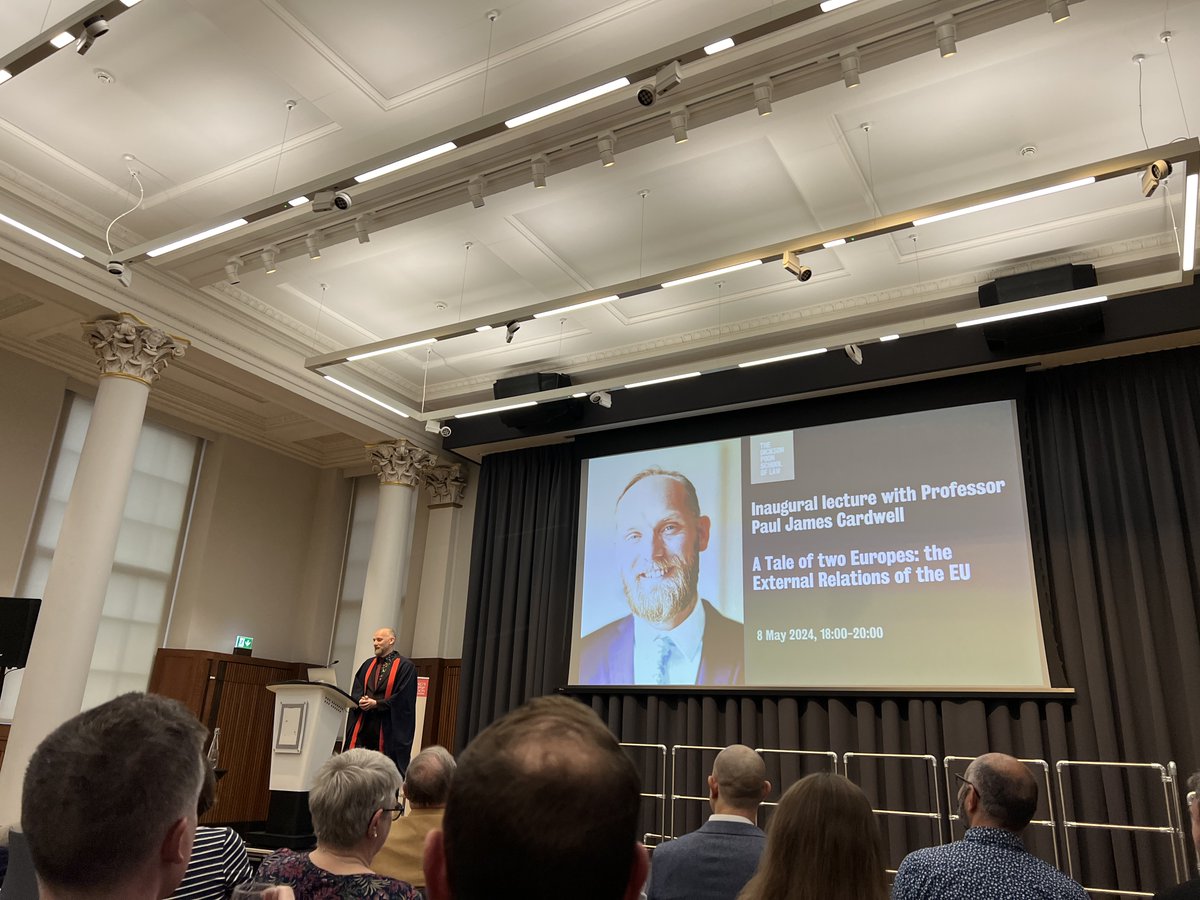 UACES's tweet photo. The UACES team had a fantastic evening last night at @KCL_Law, @KingsCollegeLon attending Professor @Cardwell_PJ's Inaugural lecture, "A Tale of two Europes: the External Relations of the EU" 🌍

Thank you for an enlightening and inspiring lecture!

#UACES #UACESMember https://t.co/IocvVgZ5iu