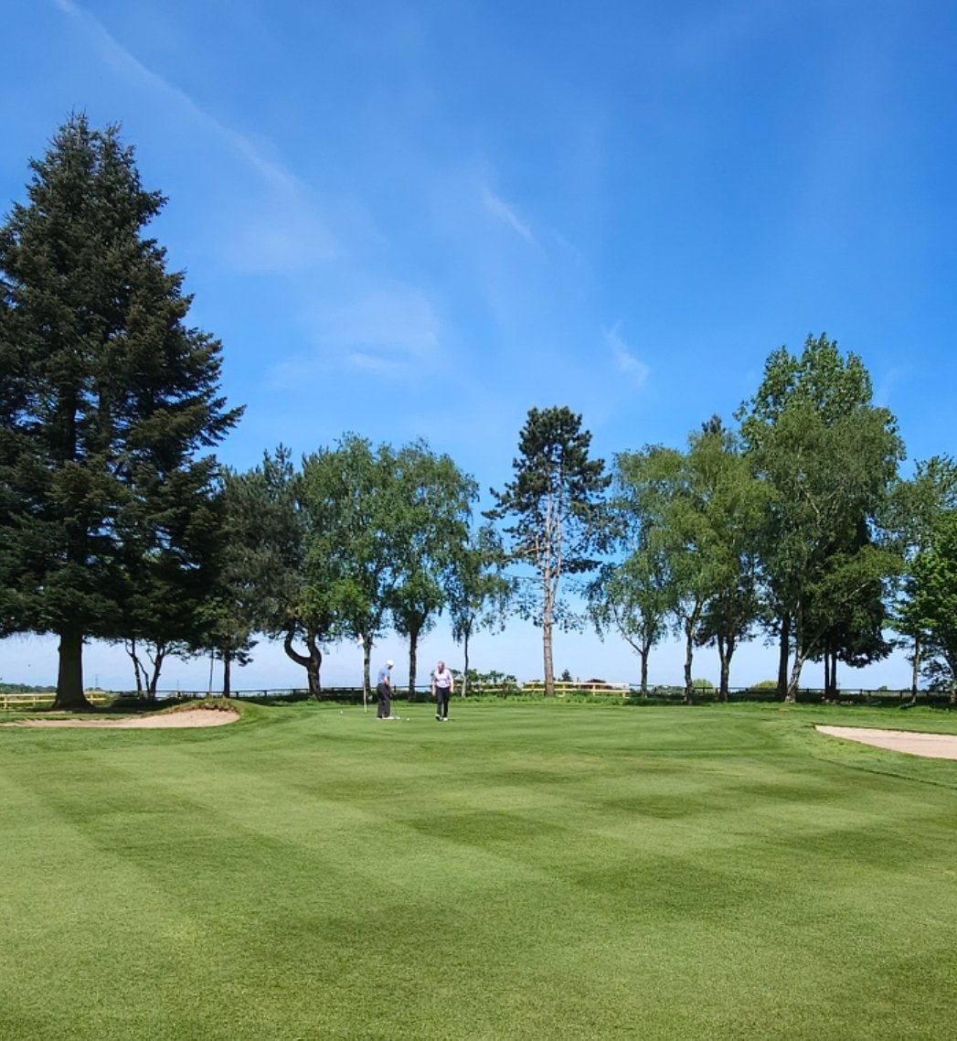 w83mulrooney's tweet photo. Course looking glorious in the sun @CandBGolfClub. Got the irrigation on over the next couple of days to keep moisture levels under control during this period of nice weather ☀️ Greens had a folia spray from @HeadlandAmenity on Wednesday. ⛳️ 🏌️‍♂️ #greenkeeper #sunnydays https://t.co/7Hkaz5LeIJ