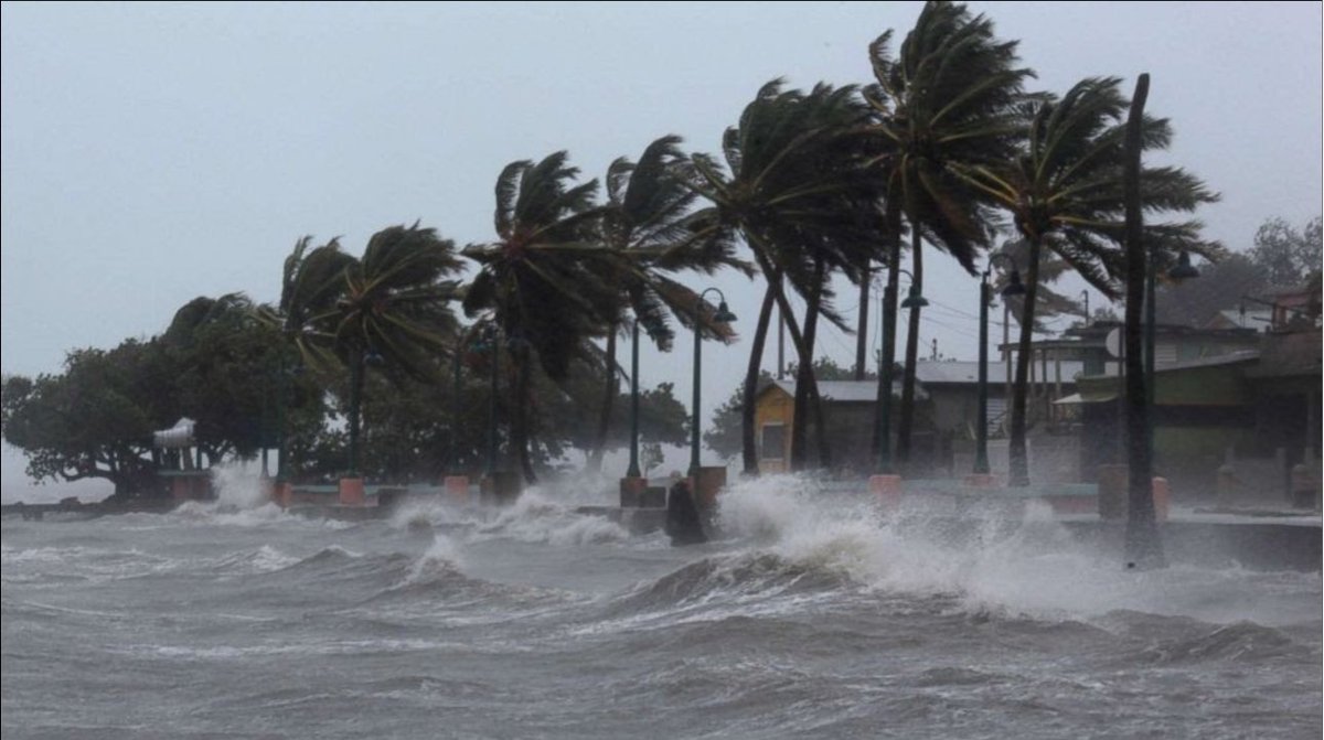 🌎 <a href="/SylvesterCancer/">Sylvester Comprehensive Cancer Center</a> researcher <a href="/deepdoc/">Jim Shultz</a> &amp; PhD student <a href="/lashaerolle/">LaShae D. Rolle, MPH, CPH</a> were co-authors in the <a href="/TheLancetOncol/">The Lancet Oncology</a> "Personal View" paper which discusses challenges in delivering cancer care in the Caribbean, esp. amid climate hazards. #GlobalHealthCollaboration 
bit.ly/3Wy57eA