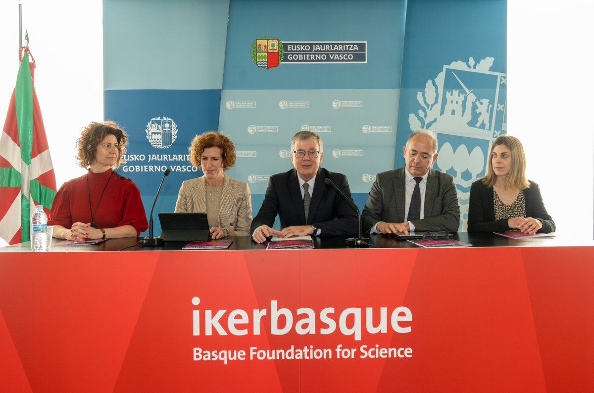 🧑🏻‍🔬 @Ikerbasque -ko ikertzaileek Euskadira 45 milioi eurotik gorako funtsak erakartzea lortu dute 2023an. ➕ Ikerbasquek 373 ikertzaile zituen 2023aren amaieran, hiru kategoriatan banatuta: 191 ikertzaile kontsolidatu, 106 ikertzaile gazte eta 76 Research Associate.…