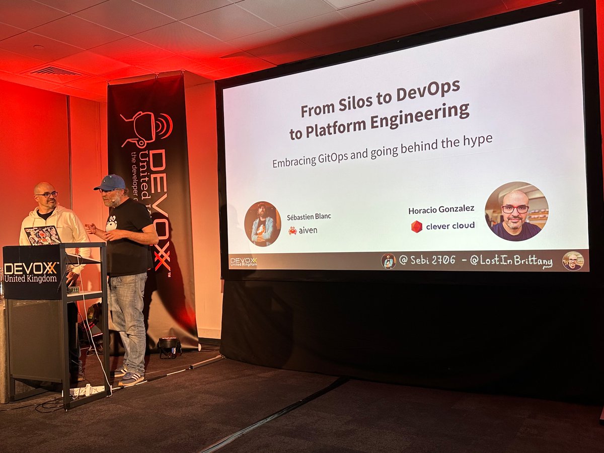 Now on stage @sebi2706 and @LostInBrittany talking about going from silos to DevOps to Platform Engineering #DevoxxUK