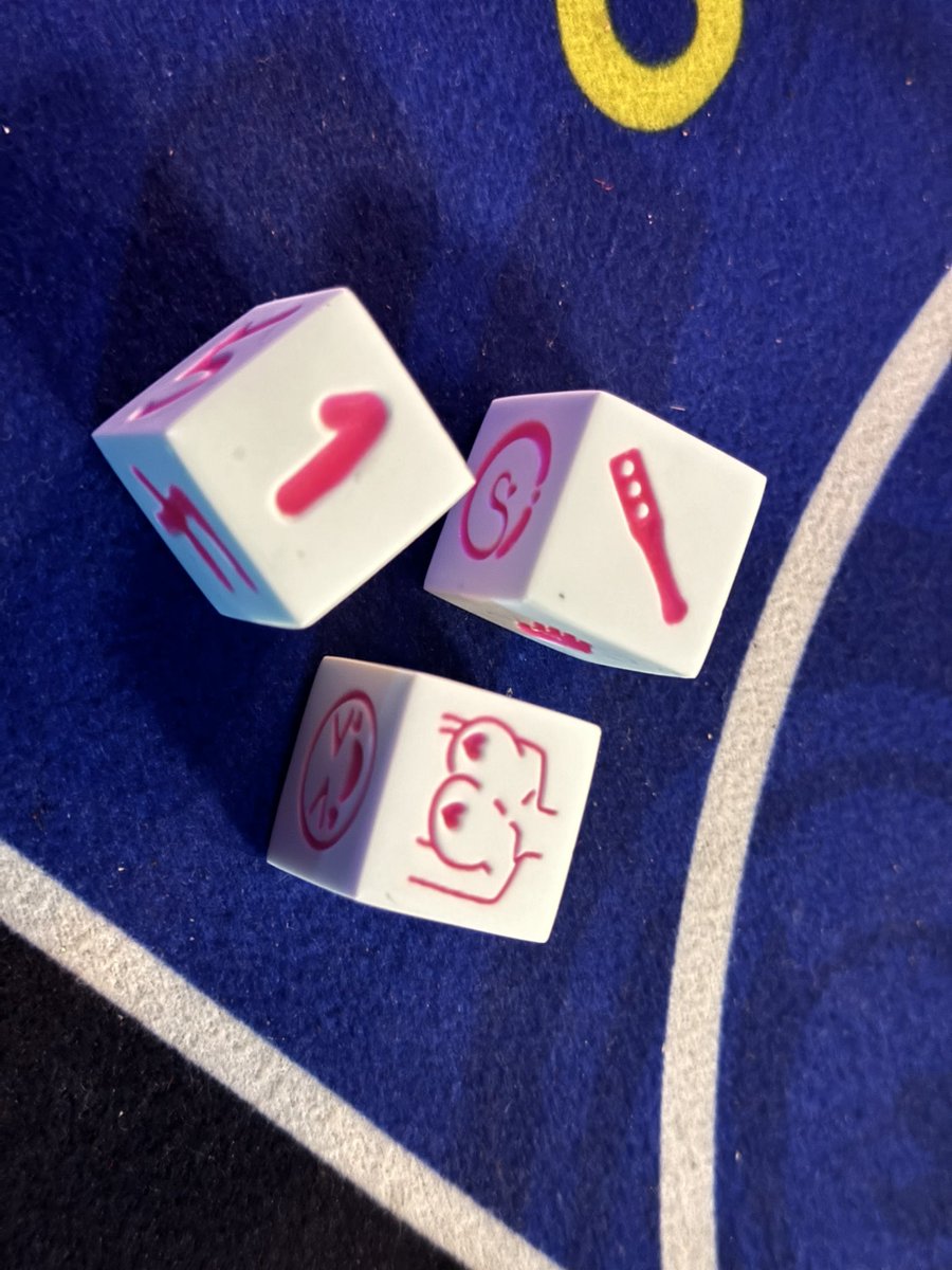 많이들 문의 주시는 스팽주사위는
아직 패키징 준비 단계 입니다 💕🎲
조금만 기다려 주세용 💕