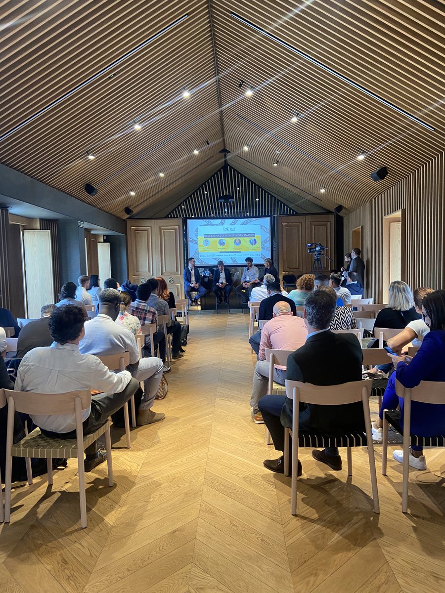 seedrocket's tweet photo. Arranca la última parada de la VII edición de #VentureOnTheRoad en Vigo ⏰Además de la #keynote de Alberto Jiménez, de @smileatbaby, presentarán las #startups finalistas:
🔷#ByRoomNumber
🔷#Innogando
🔷 @KreiosSpace
🔷 #Nevent
Mucha suerte para todas! https://t.co/vzpQiRrYe6