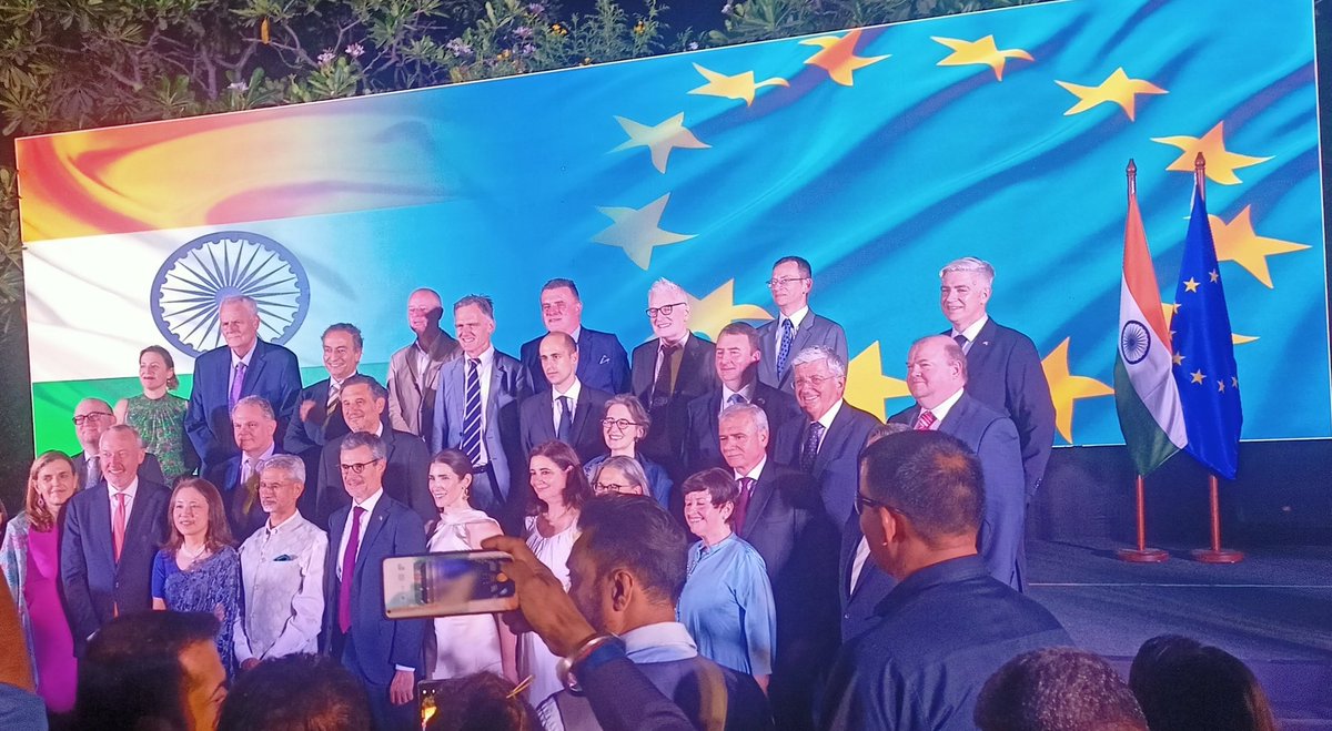 The @EU_in_India family on the occasion of Europe Day 2024 #EUIndiaEkSaath