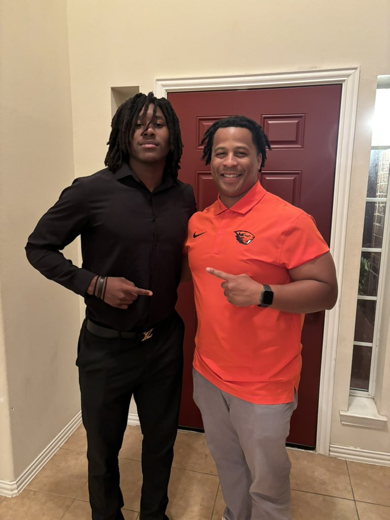 Thomas Ford Jr (@coachtford) on Twitter photo Was great catching up with our guy <a href="/AllahSalahadin/">Salahadin Allah</a> last night!!! Beaver nation be ready for this young to make some noise over the next 4 years‼️#GoBeavs #BeaverBacks 💪🏾💪🏾💪🏾 Was great catching up with our guy <a href="/AllahSalahadin/">Salahadin Allah</a> last night!!! Beaver nation be ready for this young to make some noise over the next 4 years‼️#GoBeavs #BeaverBacks 💪🏾💪🏾💪🏾