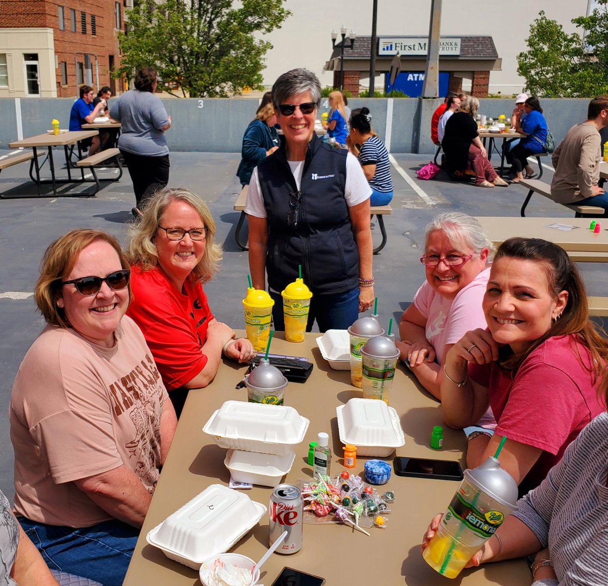 Our employees enjoyed tailgating in celebration of our #GreatPlaceToWork certification for the 4th year in a row with a “Food Truck Fri-Yay”!

Want to join our team? Learn more about our current openings: ilmutual.co/Careers
