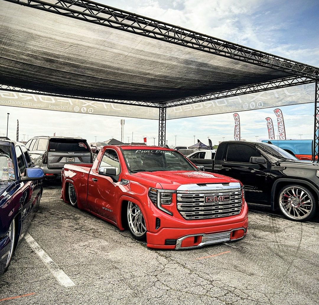 TrucksPointless's tweet photo. #Bagd GMC https://t.co/9IEmjj9pMh