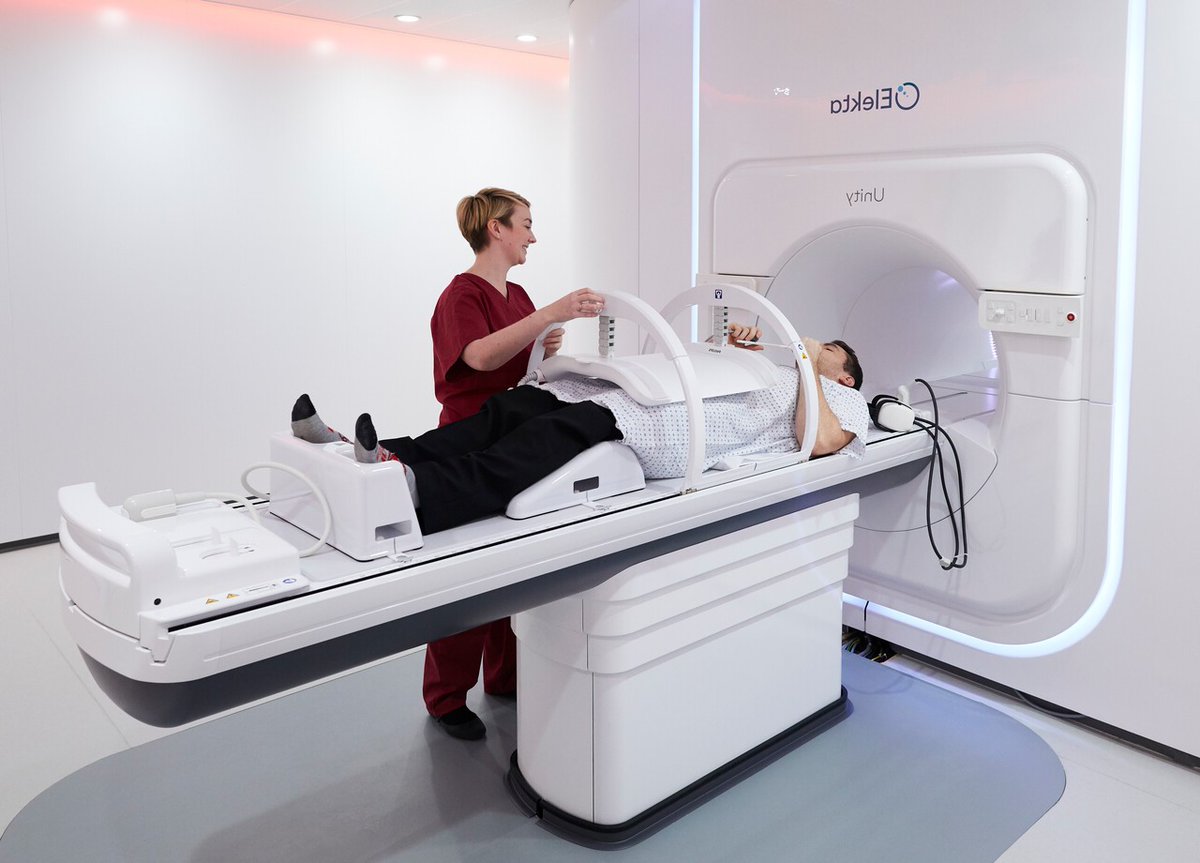We were one of the first hospitals to treat people using an MR-linac machine which combines a normal radiotherapy unit with a MRI scanner. 🙌 Join us on 22 May to celebrate the service's fifth anniversary. Find out more and register 👉 bit.ly/3y8DjDD
