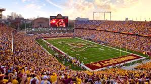 #AGTG After a great conversation with @CoachHarbaugh I am blessed to receive a offer from the University of Minnesota!! @940Elite @KennethGilchr11 @tspeedtx