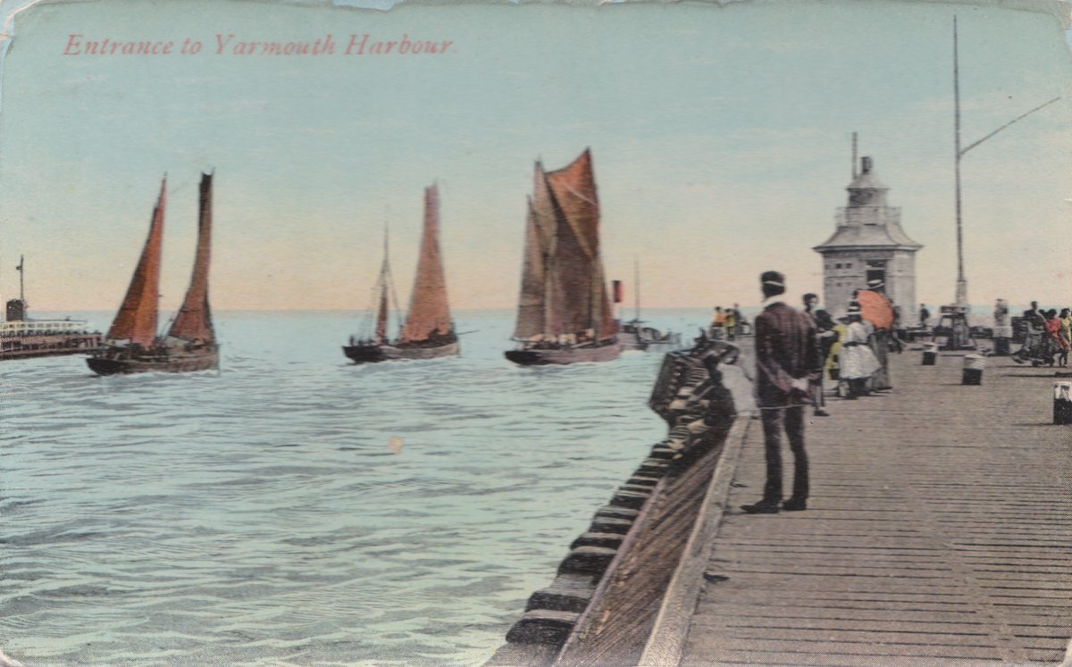 Yarmouth Harbour, posted in 1908 to Rock Villa, North Wales: Just seen Tom Warwick off. Running a little late. #PostedInThePast