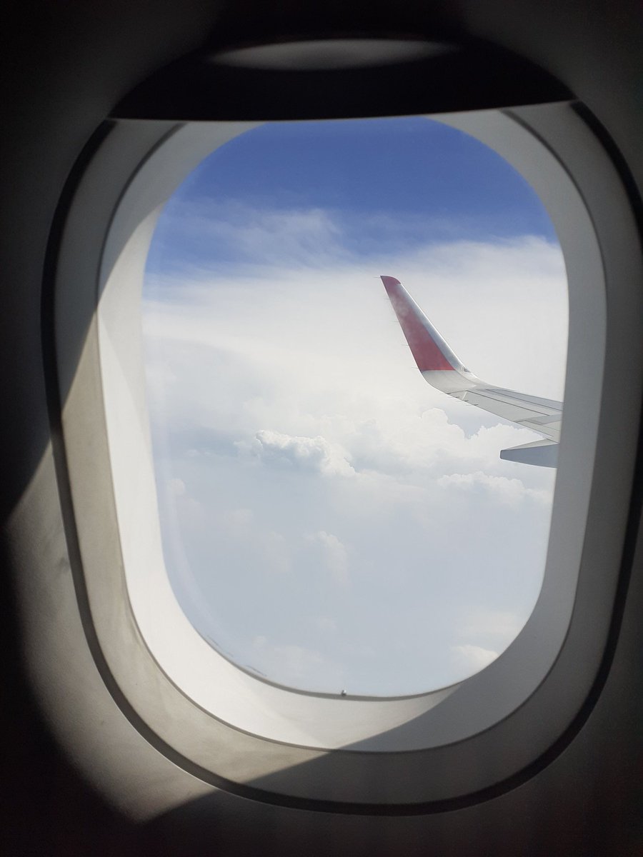 Today I was returning to my home after 4 months....
Everything was fine..until the turbulence starts just few mins after this click
Many things were coming in my mind-
My lil bro is in class 10th, who will guide him now 🥺
I'm the eldest child I have many duties
#AirIndiaExpress