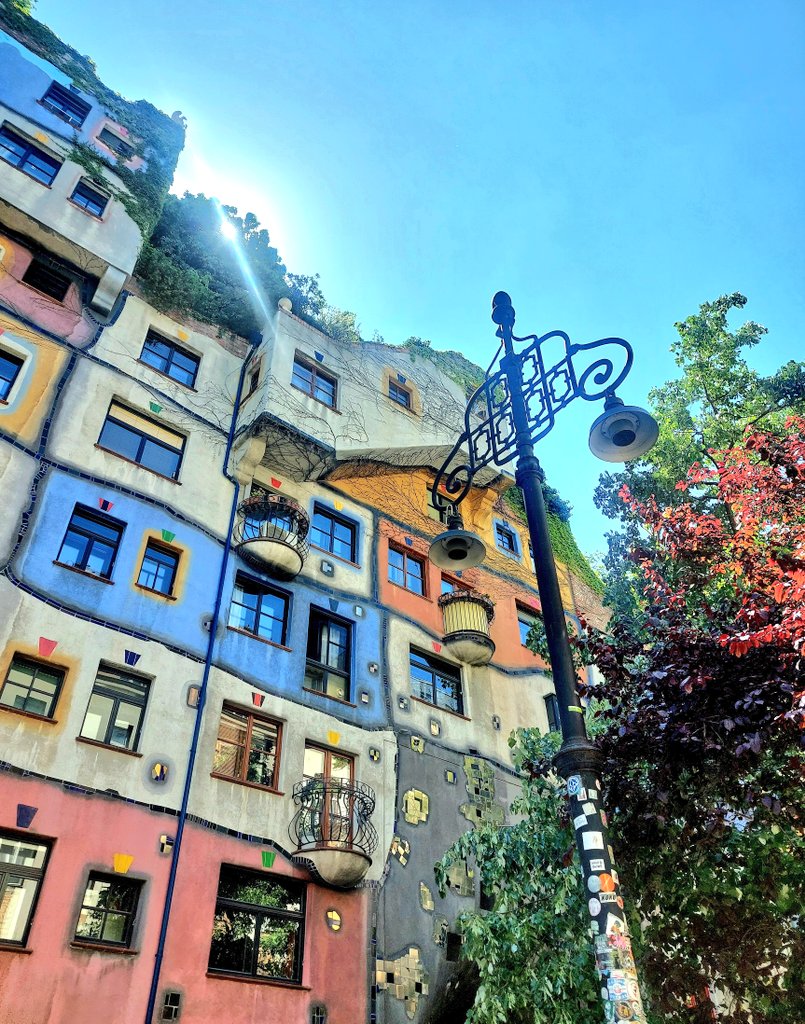 🧡 🩵 ❤️ 🌿
| #Wien #Austria #Vienna #nature #hundertwasser #architecture #spiral #organic #happymoments