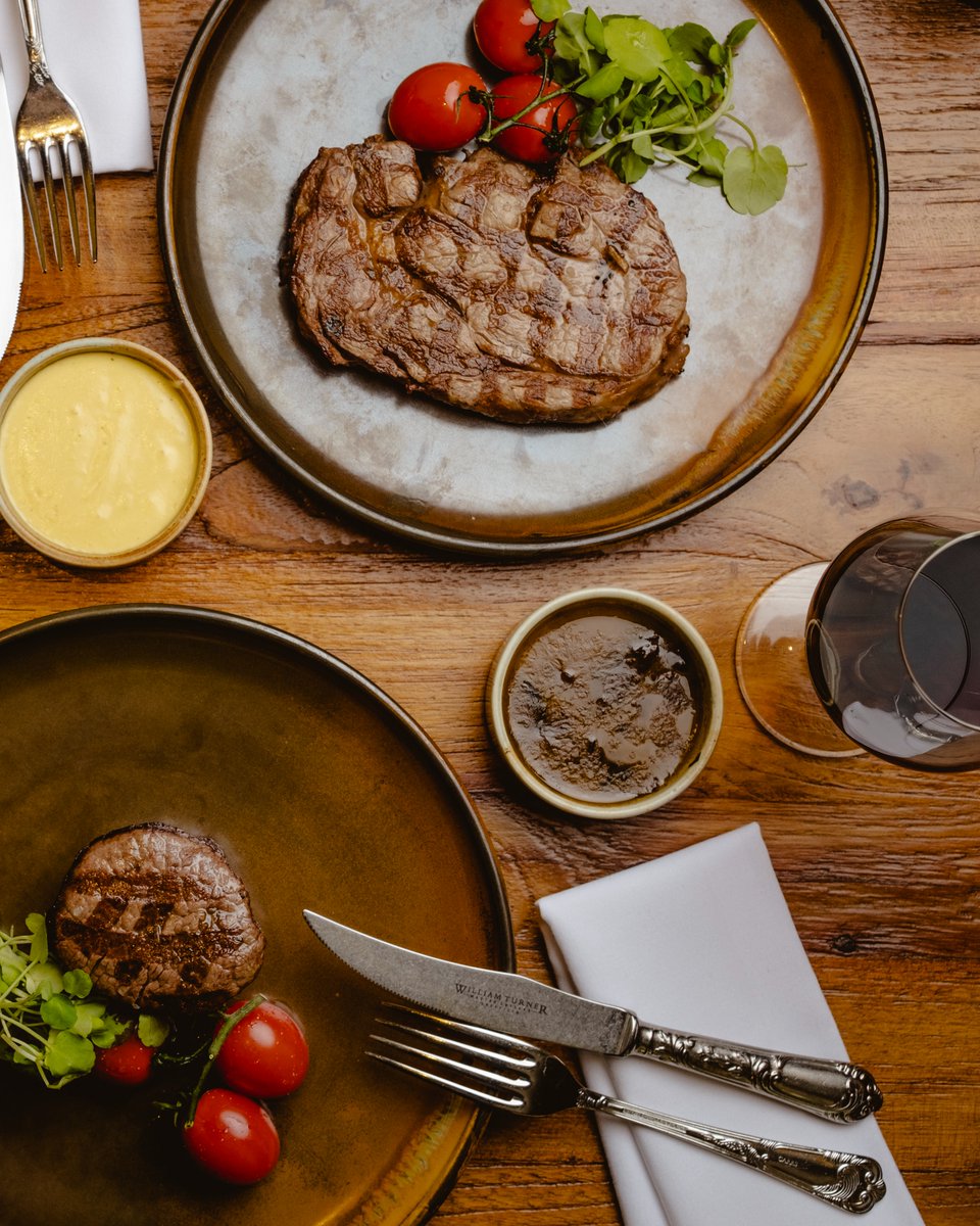 Try something off the grill... 🥩 🍷 sirloin steak with a salad 🥗 or rib-eye steak with a side of chips 🍟

#mercantelondon #italianrestaurant #restaurant #offthegrill #steaks #lunchmayfair #dinner #restaurantlondon #discoverlondon