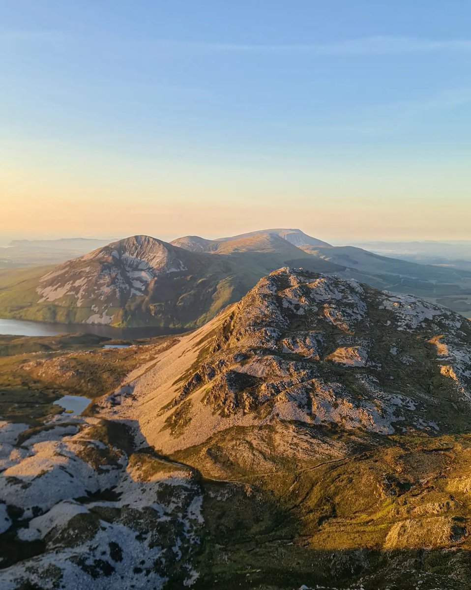 🔓 New quest unlocked: Climb Mount Errigal! 🗻

Tap this link to start planning an action-packed weekend! shorturl.at/jlov9

📸 ton18 [IG]
#WildAtlanticWay