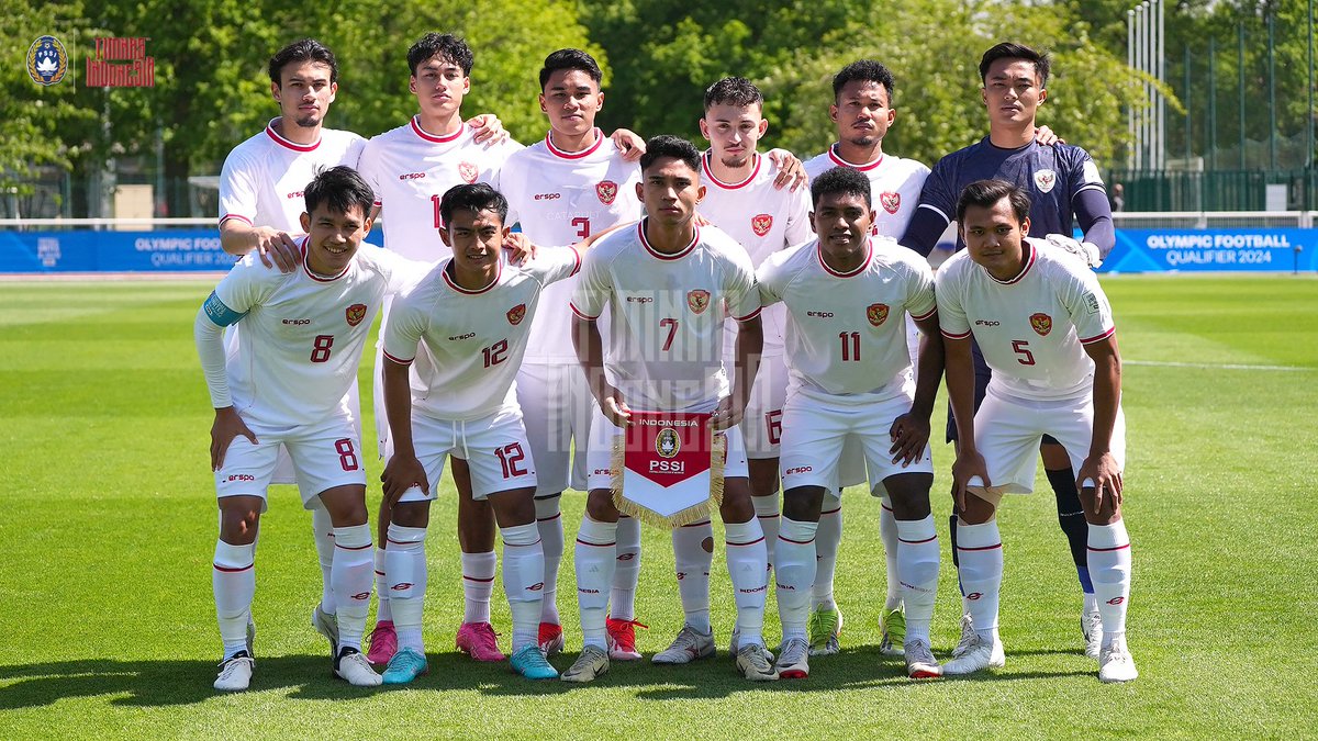 nanananus's tweet photo. Makasih waktu 3 minggu nya timnas🤍 mengawal sejarah tercipta itu sebuah kebangaan. Bounce back again🫶💪 
#TimnasIndonesia 
#TimnasU23 https://t.co/6Bi7cJpdFl