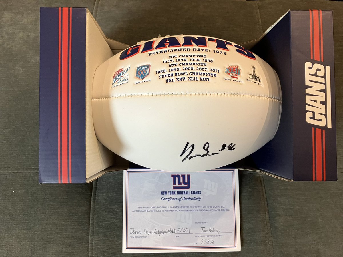 A GIANT sized THANK YOU to The @Giants for sending The 2024 @BKMemorialCup a football signed by WR DARIUS SLAYTON. This autographed item is one of several that fans can win in our yearly raffle. Please help us reach our $12K goal: act.alz.org/goto/BrooklynM… #KoutAlz #NYGiants