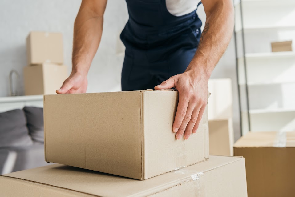 Need immediate assistance? Give Everlasting Moving a call today. everlastingmoving.com #LongDistanceMovers #LongDistanceMovingCompany #AffordableMovingCompany #BestMovingCompany