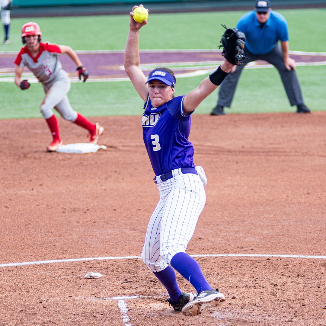 M2 | Dukes unable to score Jas from second. Payton back out in the circle for her second inning of work. UL 1, JMU 0 #GoDukes