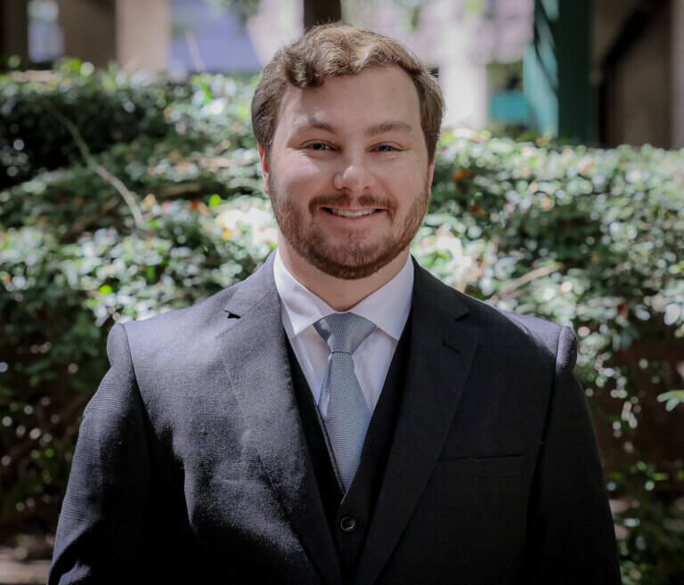 When Cade Gossett crosses the stage at Commencement this Saturday, the newly minted Charleston School of Law graduate will accept the degree with a sense of great humility and gratitude. Read more: charlestonlaw.edu/news/family-is…