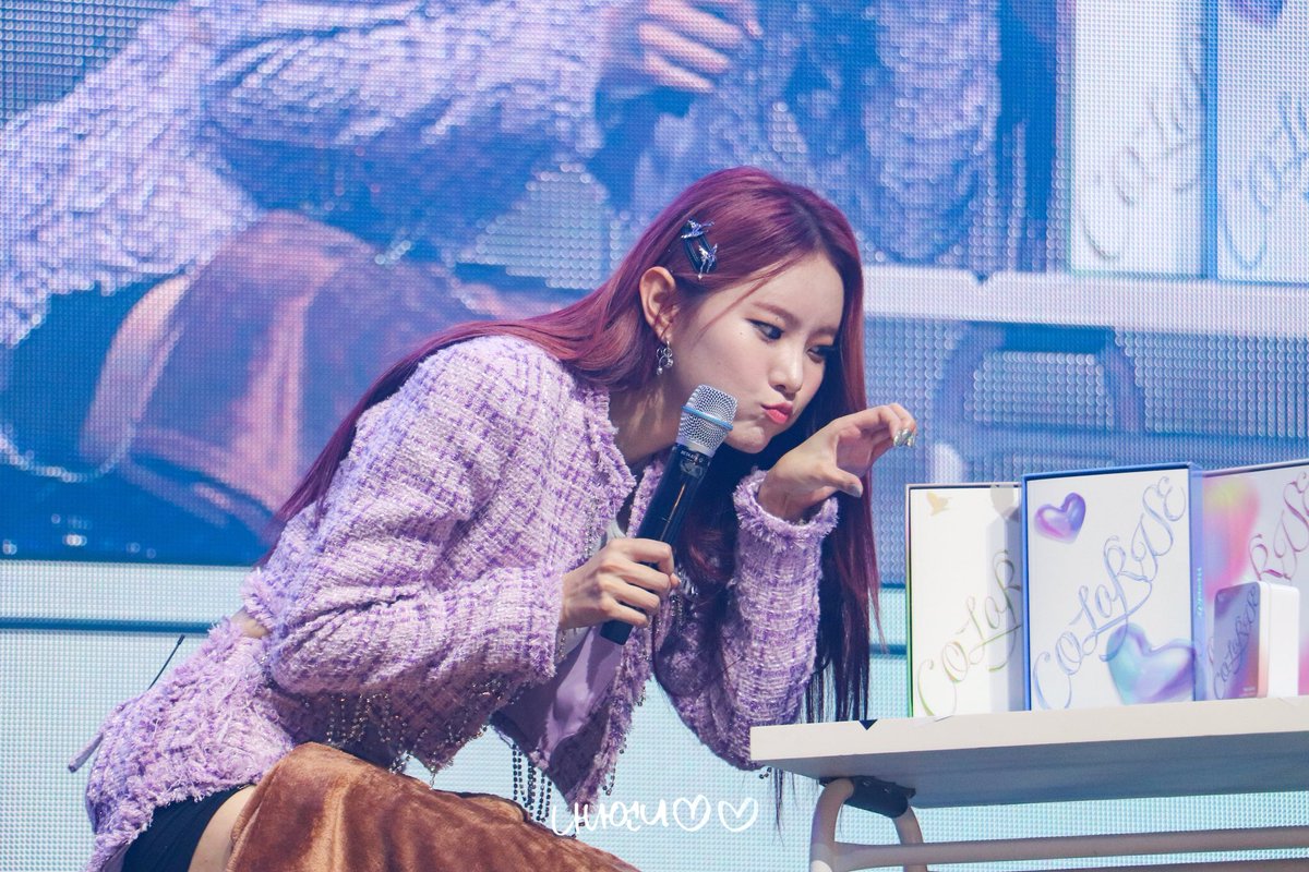 231101 컴백 쇼케이스

내전부💖

#Monyangie_Day 
#HappyMondayDay
#위클리 #Weeekly
#먼데이 #Monday